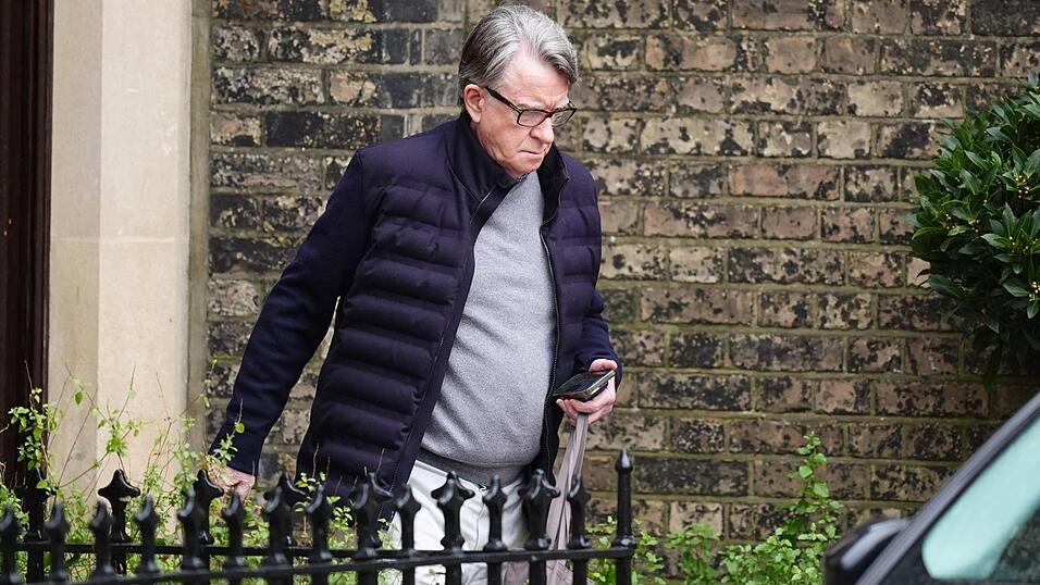 Der frühere britische US-Botschafter Peter Mandelson wurde zeitweise festgenommen. (Archivbild) Der frühere britische US-Botschafter Peter Mandelson wurde zeitweise festgenommen. (Archivbild)