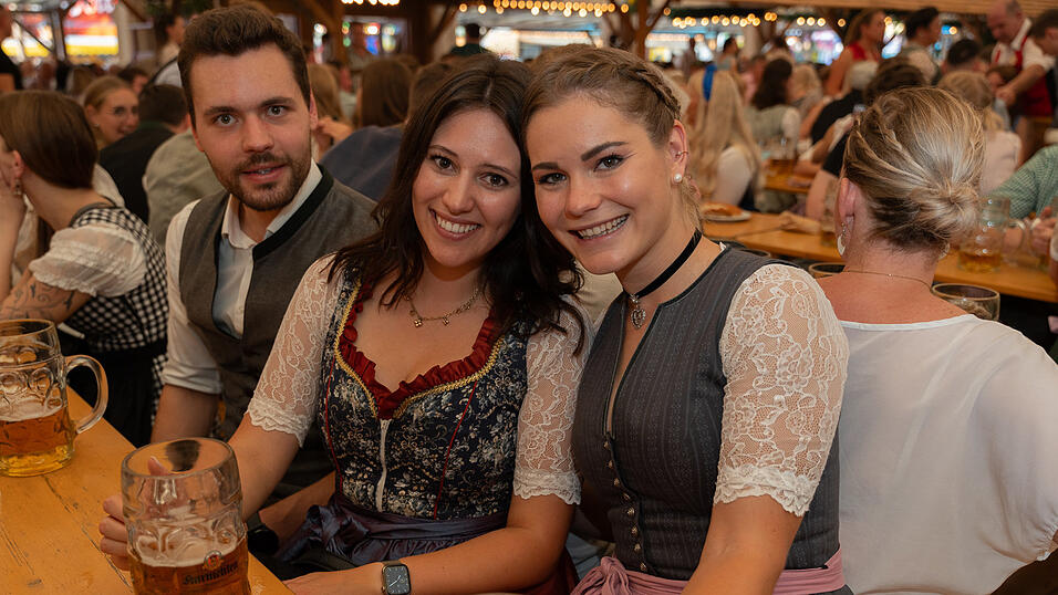 Die Partybilder vom Samstag, 12. August 2023, aus dem Festzelt Nothaft. Die Partybilder vom Samstag, 12. August 2023, aus dem Festzelt Nothaft.