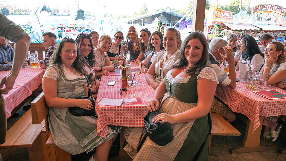 Die Partybilder vom Freitag, 8. August, aus dem Festzelt Krönner. Die Partybilder vom Freitag, 8. August, aus dem Festzelt Krönner.