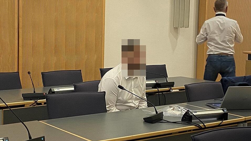 Der Angeklagte bereue zwar, was er dem Opfer angetan hat, wollte aber kein förmliches Geständnis zum Prozessbeginn ablegen.