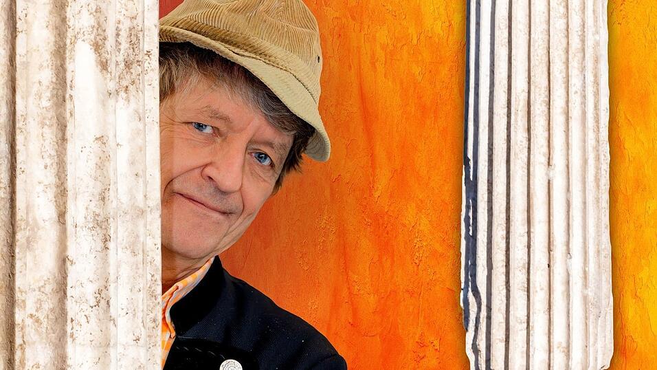 Der für seine Figur Erwin Pelzig bekannte Kabarettist Frank-Markus Barwasser wird 65 Jahre alt. Der für seine Figur Erwin Pelzig bekannte Kabarettist Frank-Markus Barwasser wird 65 Jahre alt.