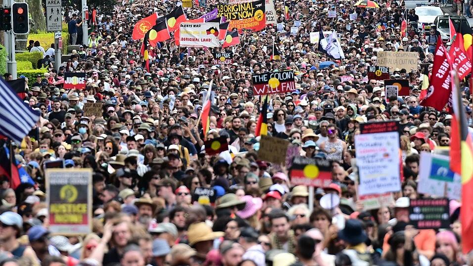 Traditionell protestieren am Nationalfeiertag Zehntausende gegen den &laquo;Invasion Day&raquo;, wie sie den Tag nennen.