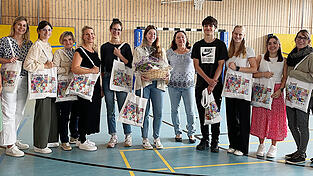 Eine Reihe von Lehrkräften und pädagogischen Hilfskräften verlassen die Grundschule Brennberg.