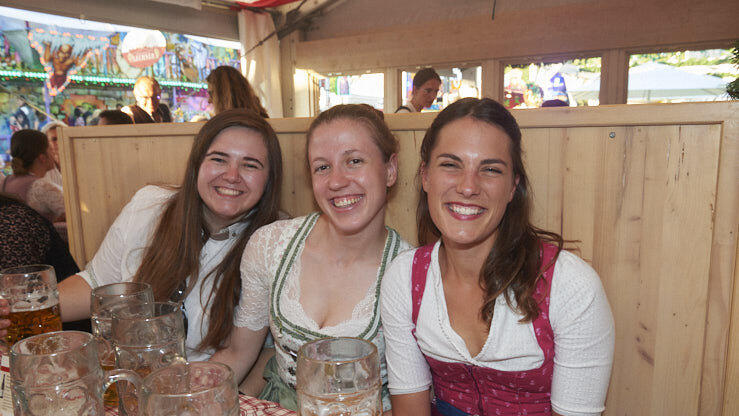 Die Partybilder vom Montag, 18. August, aus dem Festzelt Lechner. Die Partybilder vom Montag, 18. August, aus dem Festzelt Lechner.