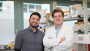 Die Regensburger Felix Rolka (links) und David Ofner haben das Start-up Evanium gegr&uuml;ndet.