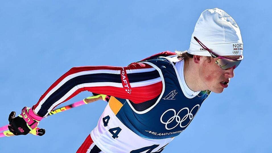 Johannes Hoesflot Klaebo hat sein achtes Gold bei Winterspielen gewonnen.