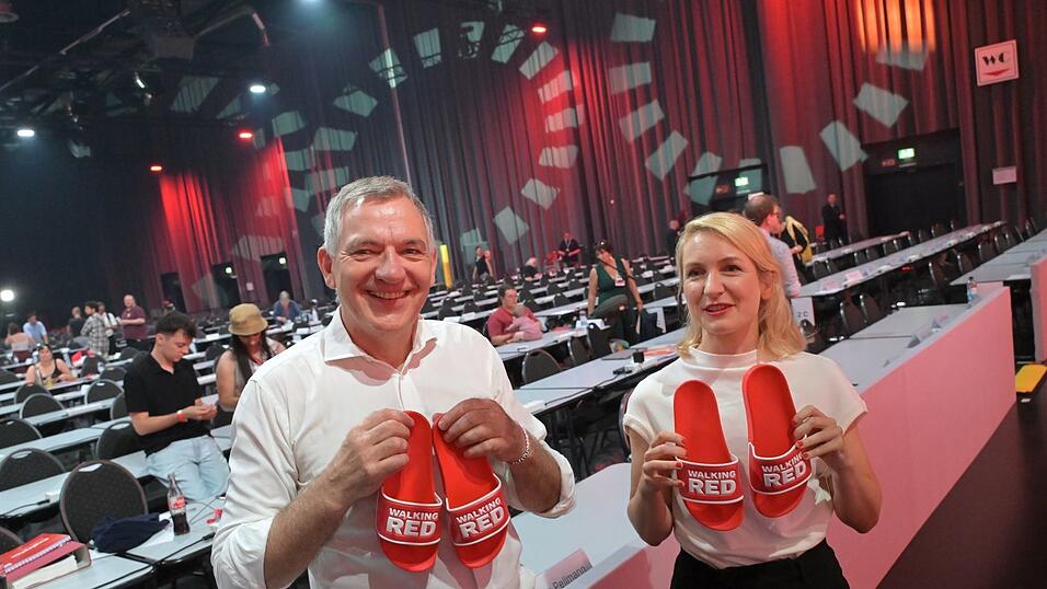 Jan van Aken will sein Amt als Co-Vorsitzender abgeben. Jan van Aken will sein Amt als Co-Vorsitzender abgeben.
