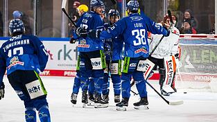 Vor der Olympia-Pause hatten die Straubing Tigers viel Grund zum Jubeln. Mit den L&ouml;wen Frankfurt (5:4-Sieg), bei den Iserlohn Roosters (4:2) und gegen die N&uuml;rnberger Ice Tigers (3:1) gewann der Klub die vergangenen drei Partien. Beim amtierenden Meister Berlin will die Mannschaft die Serie fortsetzen.