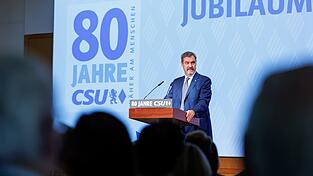 80 Jahre nach ihrer Gründung ist die CSU von der AfD stark herausgefordert. Parteichef Söder betonte, dass er eine Zusammenarbeit kategorisch ablehnt. 80 Jahre nach ihrer Gründung ist die CSU von der AfD stark herausgefordert. Parteichef Söder betonte, dass er eine Zusammenarbeit kategorisch ablehnt.