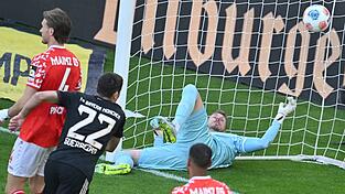 Der FC Bayern hat eine drohende Niederlage in Mainz abgewendet.