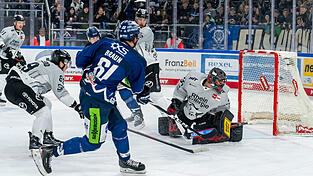 Schuss ins Glück: Justin Braun traf kurz vor dem Ende zum umjubelten 4:3 für die Tigers.