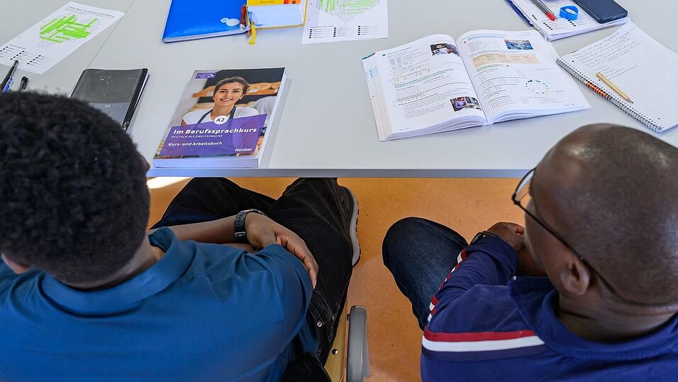 Aus den Kommunen h&ouml;rt man oft, wenn weniger Asylbewerber k&auml;men, k&ouml;nne man den Zuwanderern bessere Integrationsangebote - auch mit Hilfe von Ehrenamtlichen - machen. (Symbolbild)