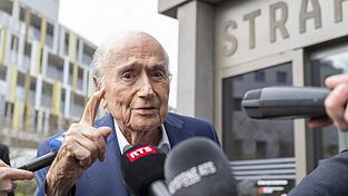 Der fr&uuml;here FIFA-Chef Joseph Blatter kritisiert die Verbindung zwischen seinem Nachfolger Gianni Infantino und US-Pr&auml;sident Donald Trump. (Archivbild)