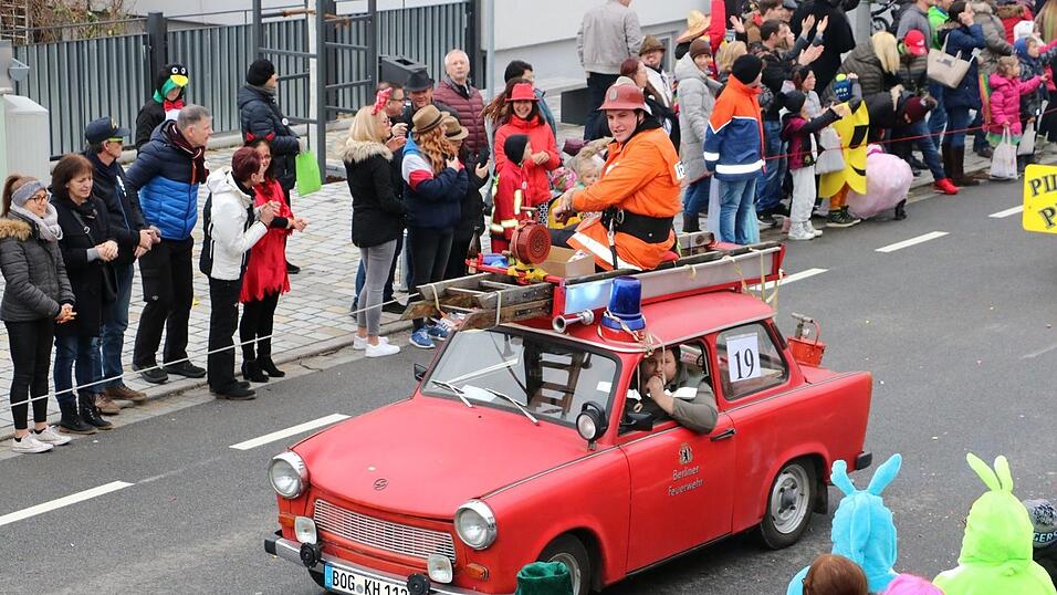 Die schönsten Bilder von den Faschingsumzügen in Bogen aus den vergangenen Jahren Die schönsten Bilder von den Faschingsumzügen in Bogen aus den vergangenen Jahren