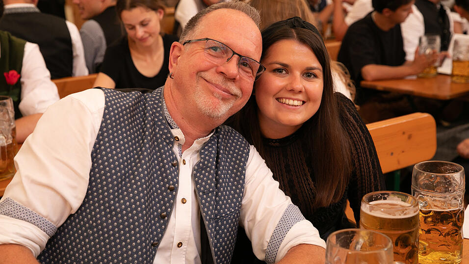 Die Partybilder vom Samstag, 16. August, aus dem Festzelt Nothaft. Die Partybilder vom Samstag, 16. August, aus dem Festzelt Nothaft.