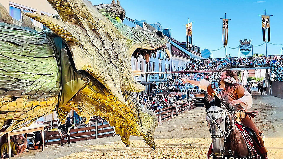 Simon Fischer warf in seiner zweiten Saison als Drachentöter die Lanze routiniert ins Maul des Ungeheuers. Simon Fischer warf in seiner zweiten Saison als Drachentöter die Lanze routiniert ins Maul des Ungeheuers.