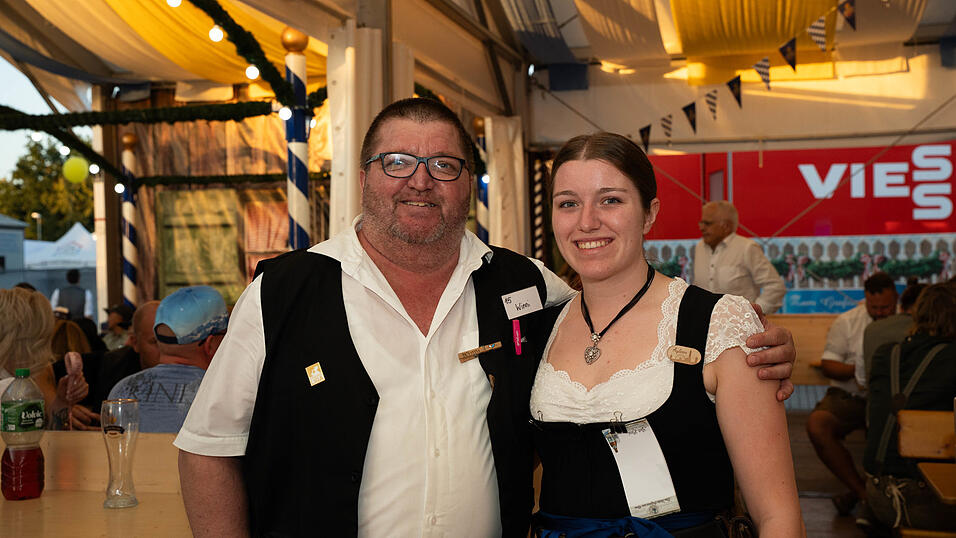 Die Partybilder vom Mittwoch, 12. August, aus dem Festzelt Reisinger. Die Partybilder vom Mittwoch, 12. August, aus dem Festzelt Reisinger.