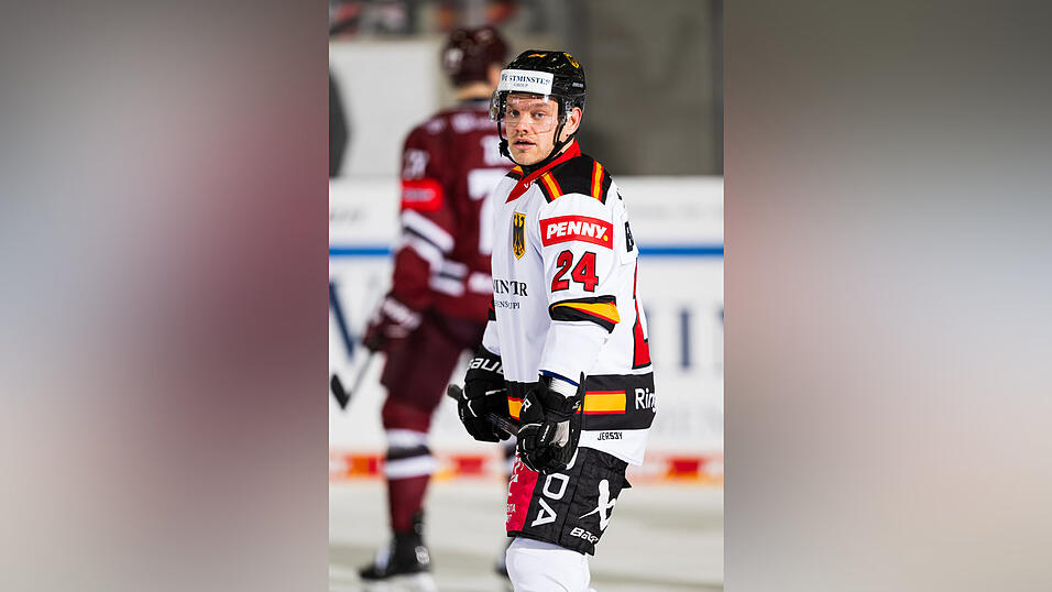 Auch fünf Spieler der Straubing Tigers standen im deutschen Team, darunter Tim Brunnhuber. Auch fünf Spieler der Straubing Tigers standen im deutschen Team, darunter Tim Brunnhuber.