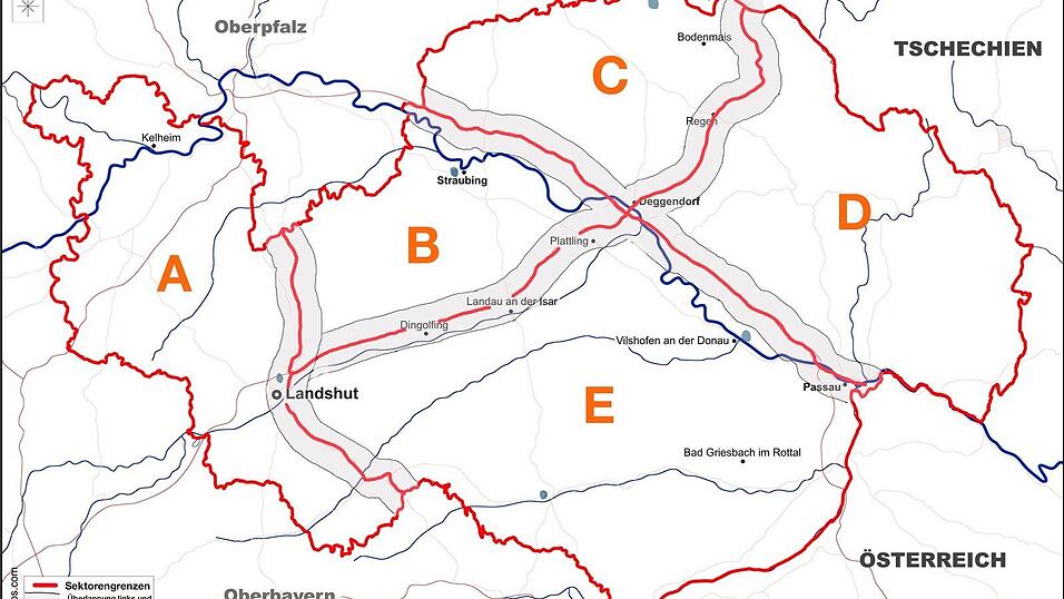Die Karte zeigt die Stützpunkte im Regierungsbezirk Niederbayern, von denen aus – aufgeteilt in fünf Sektoren – geflogen wird. Dies gewährleistet, tagesaktuell auf die Wetterbedingungen reagieren zu können und die laut Waldbrandindex des Deutschen Wetterdienstes stark gefährdeten Bereiche zielgerichtet zu befliegen. Die Karte zeigt die Stützpunkte im Regierungsbezirk Niederbayern, von denen aus – aufgeteilt in fünf Sektoren – geflogen wird. Dies gewährleistet, tagesaktuell auf die Wetterbedingungen reagieren zu können und die laut Waldbrandindex des Deutschen Wetterdienstes stark gefährdeten Bereiche zielgerichtet zu befliegen.