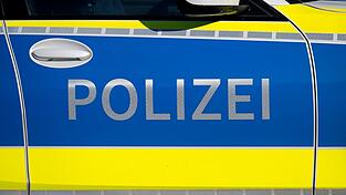 Der Mann ging laut Polizei schon vor dem Angriff andere Menschen verbal an. (Symbolbild)