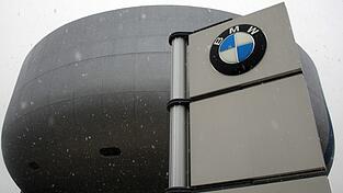 Vor der BMW Welt in M&uuml;nchen ist es am Dienstag zu einer krassen Protestaktion gekommen. (Symbolbild)