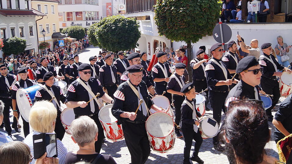 Das war der 35. Bad K&ouml;tztinger Rosstag: Bilder vom Festumzug.