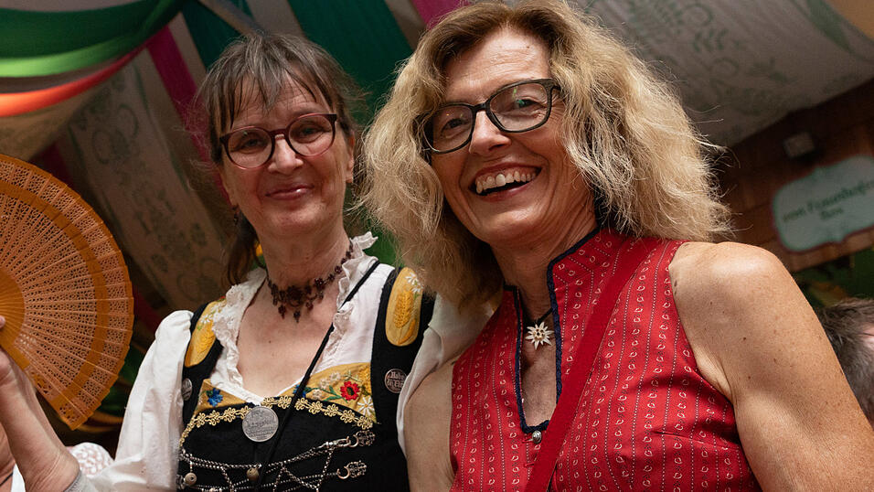 Die Partybilder vom Dienstag, 11. August, aus dem Festzelt Weckmann. Die Partybilder vom Dienstag, 11. August, aus dem Festzelt Weckmann.
