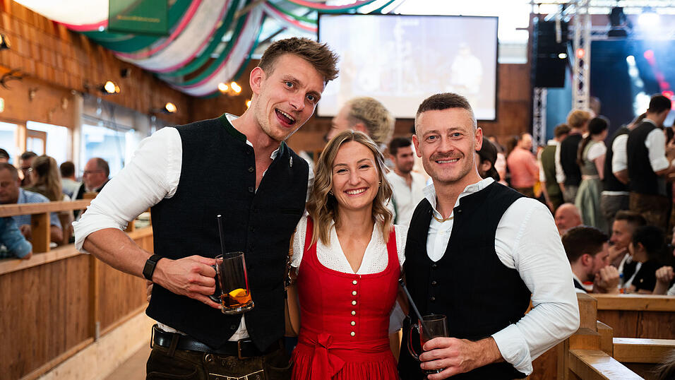 Die Partybilder vom Freitag, 14. August, aus dem Festzelt Weckmann. Die Partybilder vom Freitag, 14. August, aus dem Festzelt Weckmann.