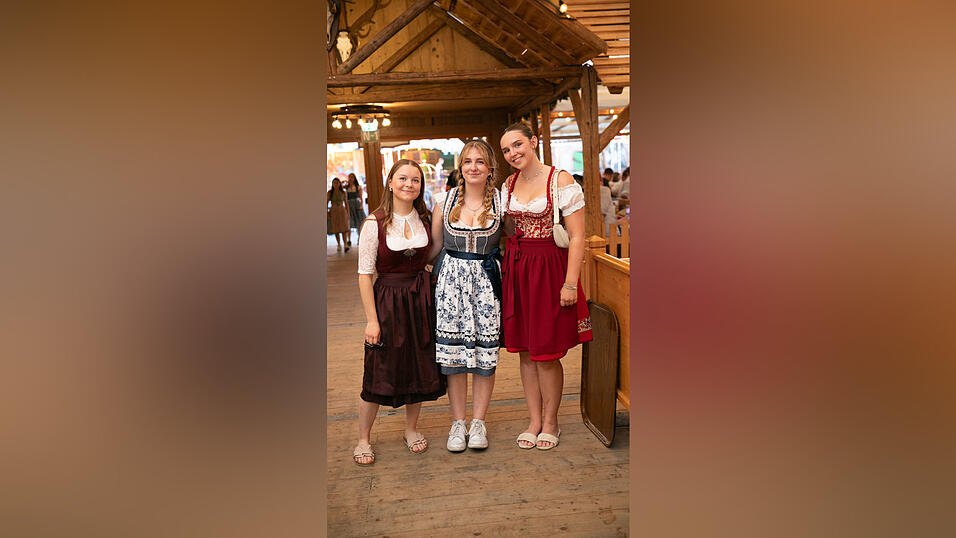 Die Partybilder vom Donnerstag, 14. August, aus dem Festzelt Nothaft. Die Partybilder vom Donnerstag, 14. August, aus dem Festzelt Nothaft.