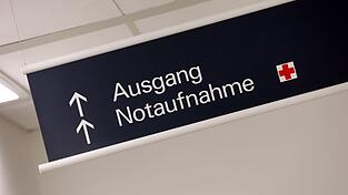 Bayerische Krankenhausverbände erwarten Schließungen im Zusammenhang mit den angekündigten Sparmaßnahmen Bayerische Krankenhausverbände erwarten Schließungen im Zusammenhang mit den angekündigten Sparmaßnahmen