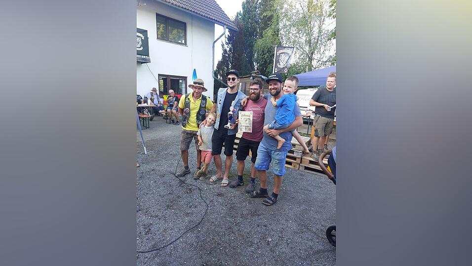 So lief das Mofarennen der Motorradfreunde Adlkofen: So lief das Mofarennen der Motorradfreunde Adlkofen: