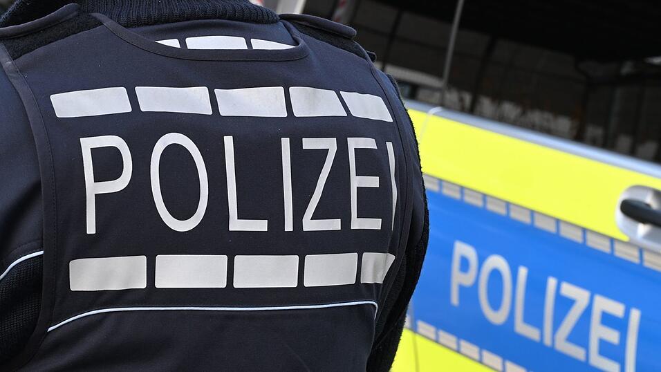Die Polizei sucht nun nach den Verursachern. (Symbolbild)