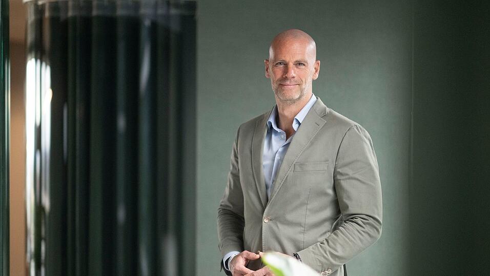 Autoexperte Constantin Gall von EY analysiert die Herausforderungen der Zulieferindustrie. (Archivbild)