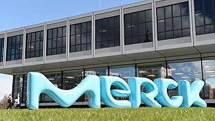 Der Pharmakonzern Merck führt neue Benefits für Beschäftigte ein (Archivbild). Der Pharmakonzern Merck führt neue Benefits für Beschäftigte ein (Archivbild).