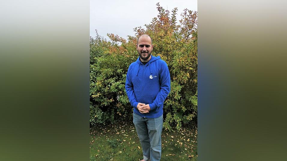 Fledermaus-Experte Alexander Gnatz empfiehlt, die empfindlichen Tiere grundsätzlich so gut es geht in Ruhe zu lassen. Fledermaus-Experte Alexander Gnatz empfiehlt, die empfindlichen Tiere grundsätzlich so gut es geht in Ruhe zu lassen.