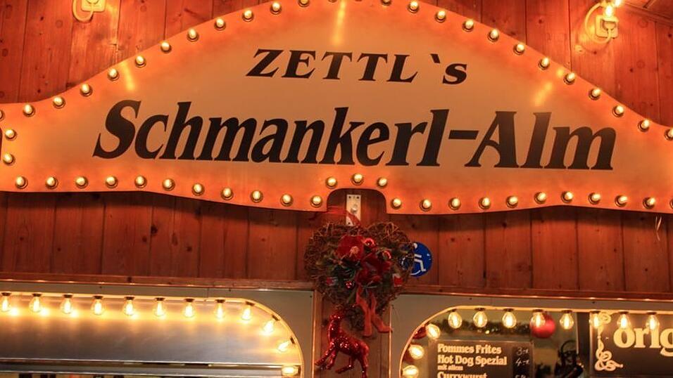 Am Donnerstagabend ist der Landshuter Christkindlmarkt eröffnet worden. Am Donnerstagabend ist der Landshuter Christkindlmarkt eröffnet worden.