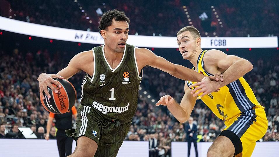 Oscar da Silva (l) vom FC Bayern München Basketball fällt wegen einer Knieverletzung mehrere Wochen aus. Oscar da Silva (l) vom FC Bayern München Basketball fällt wegen einer Knieverletzung mehrere Wochen aus.