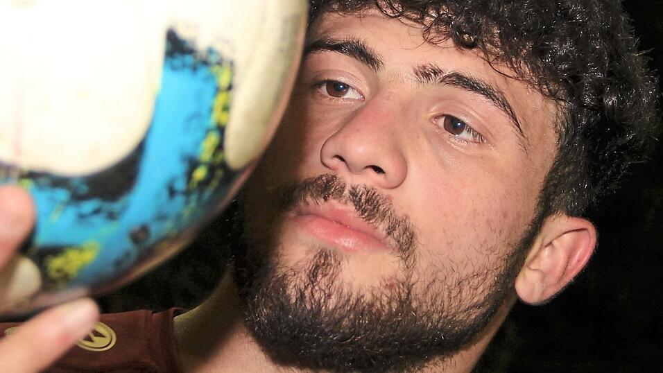 Fußball stellt für Sami Mohamad fast alles andere in den Schatten. Fußball stellt für Sami Mohamad fast alles andere in den Schatten.