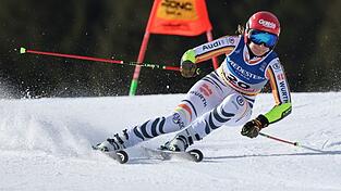 Lena Dürr zeigte im WM-Riesenslalom eine überraschend gute Leistung. Lena Dürr zeigte im WM-Riesenslalom eine überraschend gute Leistung.
