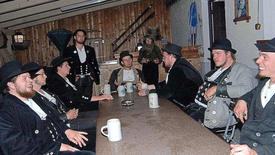 Immer am Monatsende treffen sich die Gesellen im Gasthaus 'Zum Kirchenwirt' in Kaikenried.