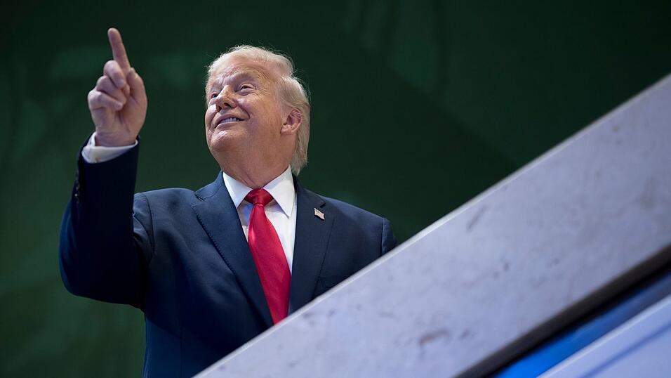 Bestimmt nur er, wo es lang geht? Trump geht mit den Europ&auml;ern rabiat um.