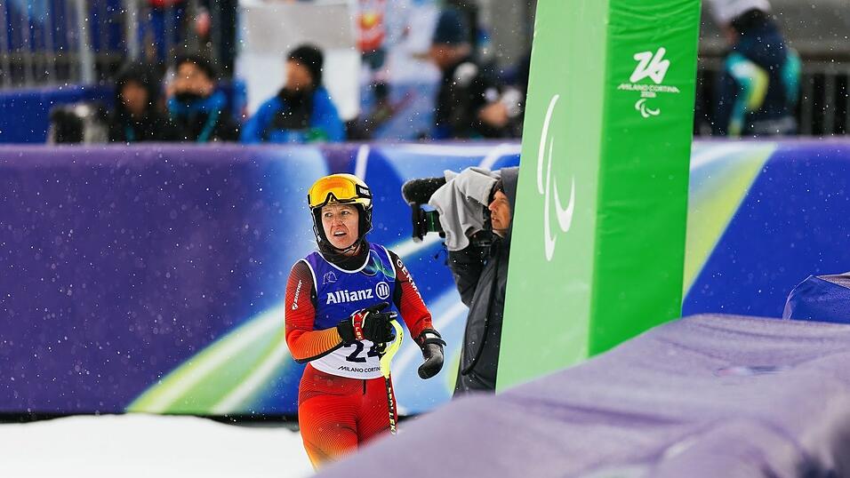 Paralympics-Abschluss als Fahnenträgerin: Andrea Rothfuss. Paralympics-Abschluss als Fahnenträgerin: Andrea Rothfuss.