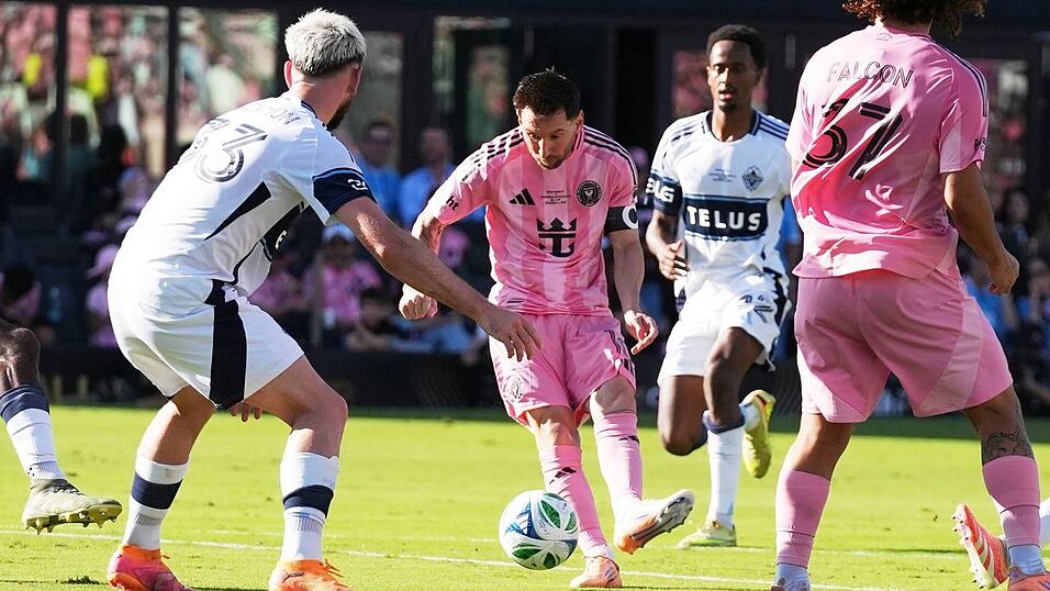 Messi hatte wenig starke Szenen - war aber dennoch an zwei Toren beteiligt. Messi hatte wenig starke Szenen - war aber dennoch an zwei Toren beteiligt.