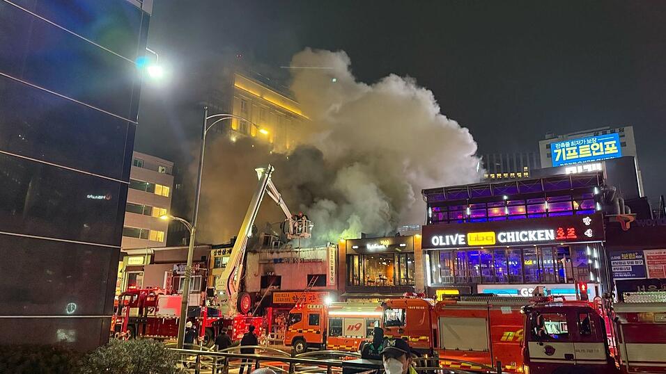 Bislang gibt es noch keine best&auml;tigten Informationen &uuml;ber m&ouml;gliche Opfer des Brandes.