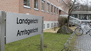 Auch in zweiter Instanz schweigt der Rentner vor dem Gericht.