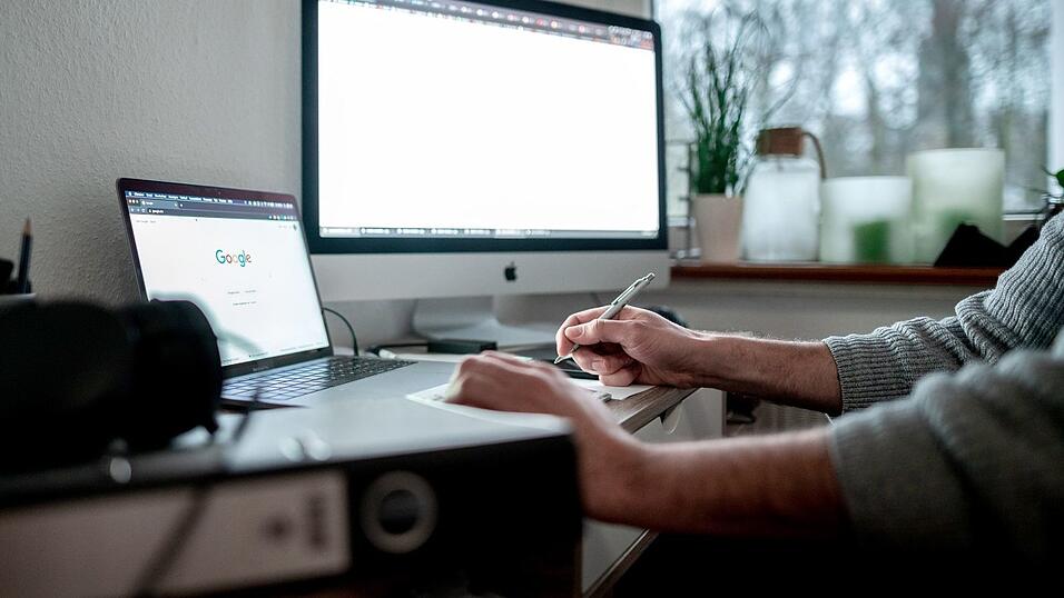 Spätestens seit der Corona-Pandemie gehören Homeoffice-Angebote bei vielen Unternehmen zum Alltag. (Symbolbild) Spätestens seit der Corona-Pandemie gehören Homeoffice-Angebote bei vielen Unternehmen zum Alltag. (Symbolbild)