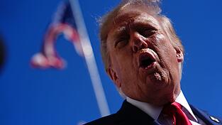 Trump will schon seit Wochen, dass alle &laquo;Superintelligenz&raquo; statt KI sagen.