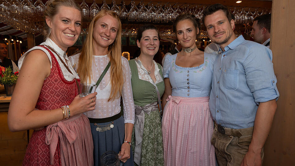 Die Partybilder vom Samstag, 12. August 2023, aus dem Festzelt Krönner. Die Partybilder vom Samstag, 12. August 2023, aus dem Festzelt Krönner.