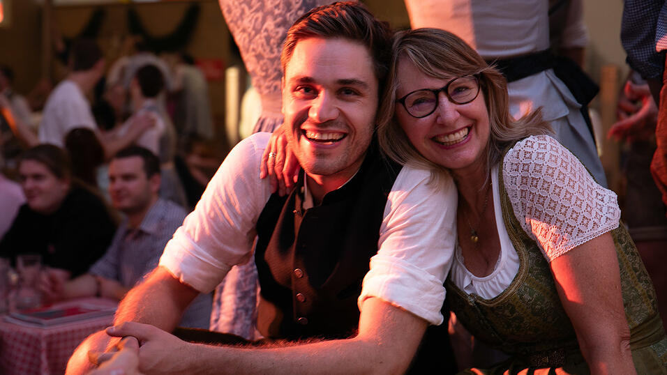 Die Partybilder vom Freitag, 15. August, aus dem Festzelt Krönner. Die Partybilder vom Freitag, 15. August, aus dem Festzelt Krönner.