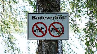 Das Badeverbot soll aufgehoben werden. (Symbolbild) Das Badeverbot soll aufgehoben werden. (Symbolbild)